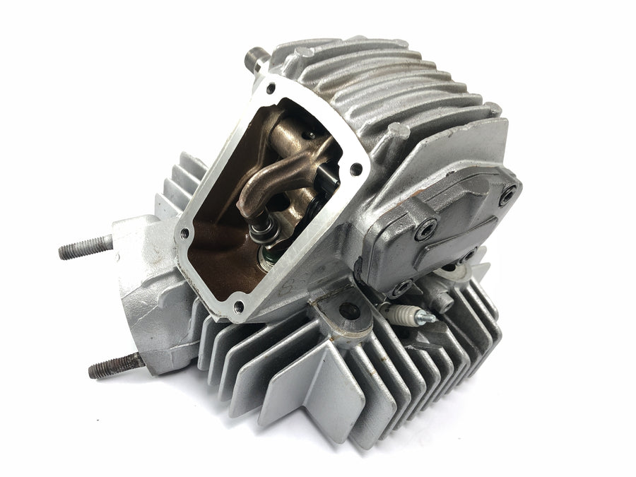 Ducati Monster M600 [1995] - cylinder head at the front cylinder