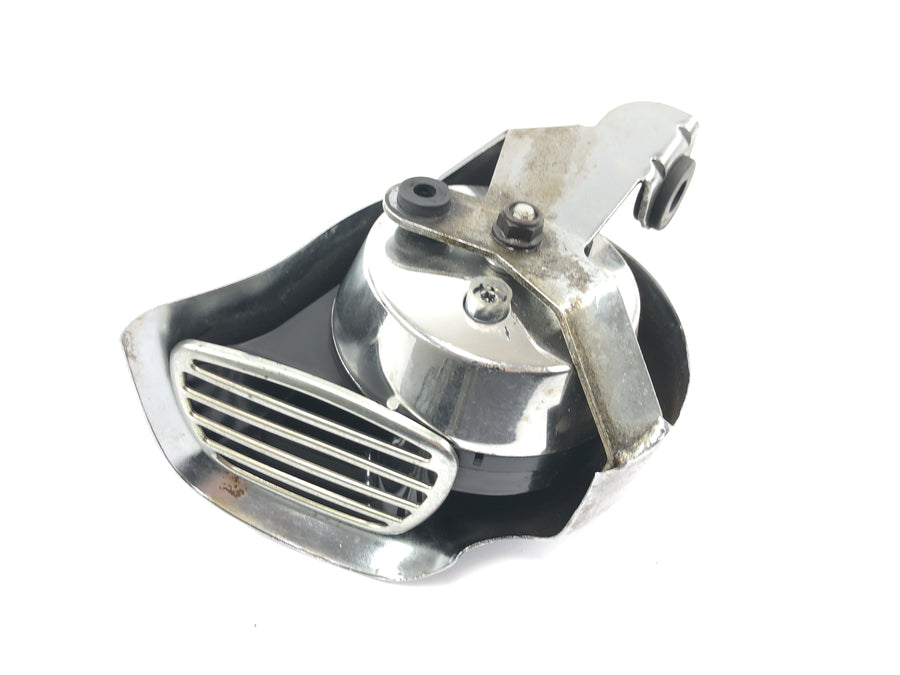 Triumph Adventurer 900 T309RT [1998] - Horn with chrome cover