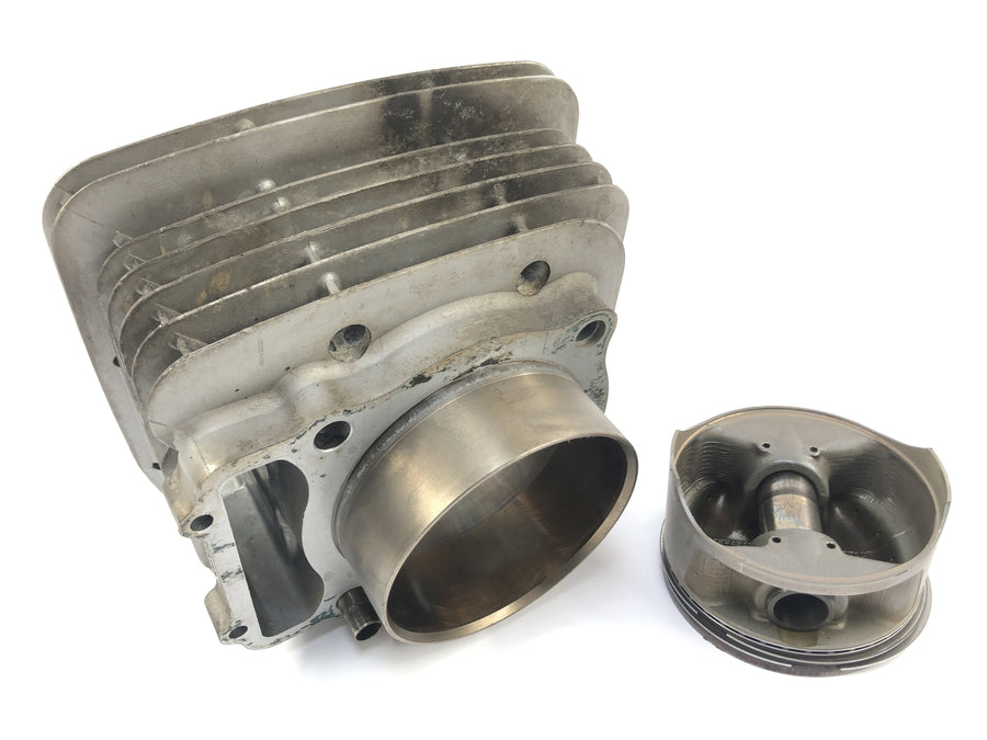 Honda NX 650 RD02 [1989] - cylinder with pistons