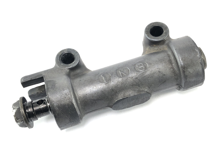 Kawasaki ZR7 ZR750F [1999] - distributor brake line at the front