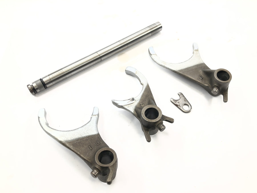 Triumph Adventurer 900 T309RT [1998] - shift forks shift fork set shift fork shaft