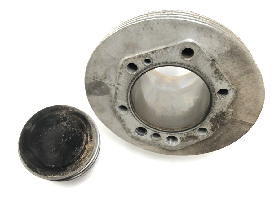 Moto Guzzi V 1000 VG [1980] - Cylinder with piston right