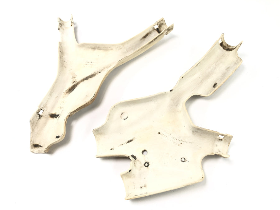 Suzuki DR 350 SK42B [1991] - Air filter cover side part of the POLISPOR
