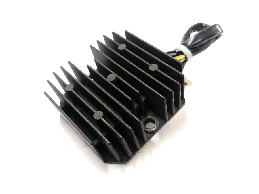 Honda XBR 500 PC15 [1989] - Control of rectifiers Tension regulator charger 12V