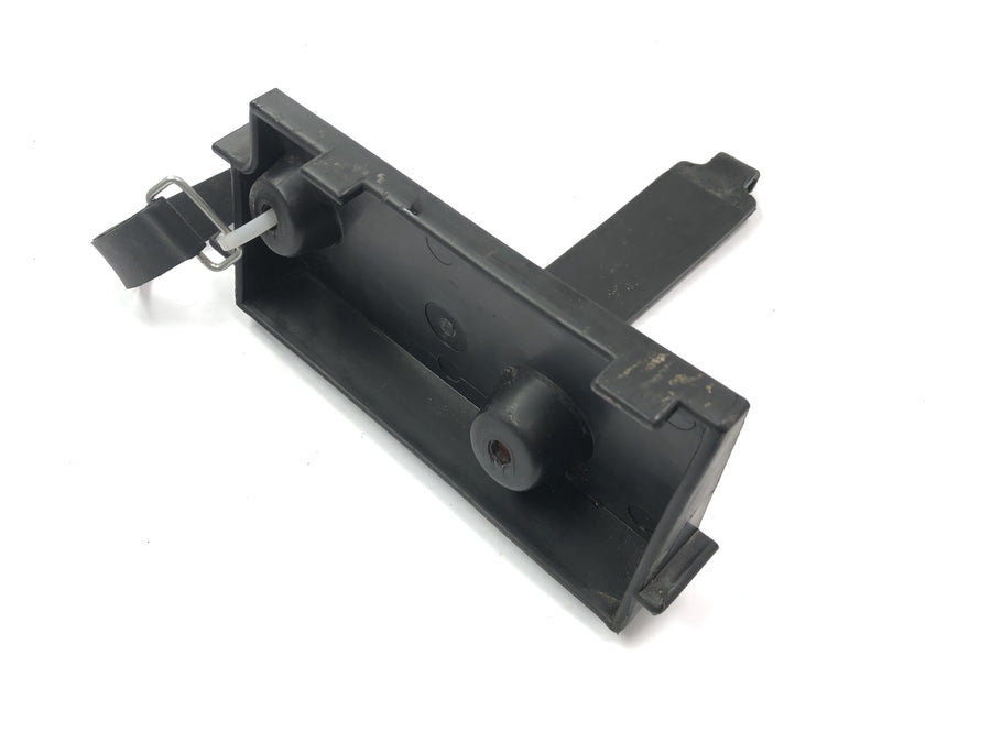 Triumph Speed ​​Triple T509 [1998] - Battery holder bracket retaining plate