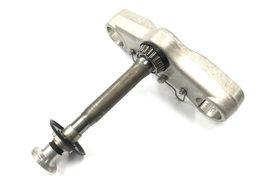 Triumph Speed ​​Triple T509 [1998] - lower fork clamp