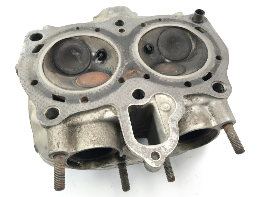 Honda GL 1000 Goldwing GL1 [1978] - cylinder head on the right
