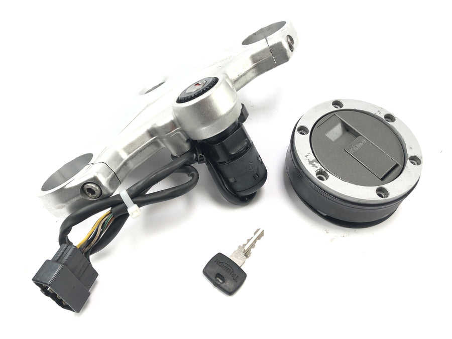 Triumph Daytona 955i T595N [2003] - locksmith ignition lock