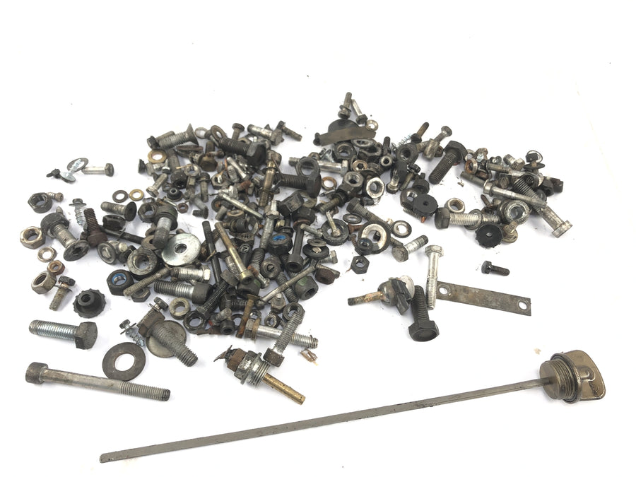BMW R 100 RT 247 [1981] - screws and residual parts are convolidated