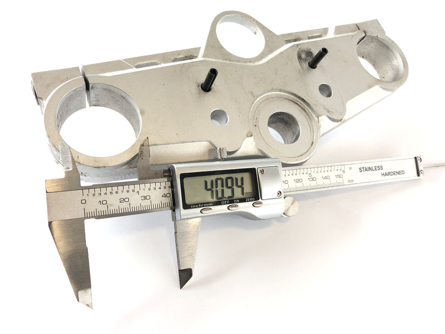 Suzuki Bandit GSF 650 S WVB5 [2005] - Top triple clamp