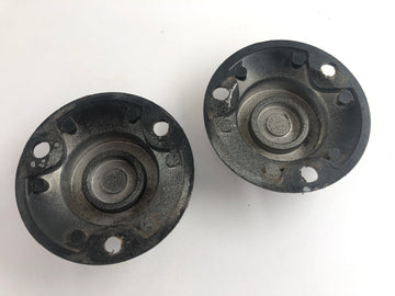 Triumph Tiger 955i 709EN [2001] - Frame plug swing arm axle cover - 0