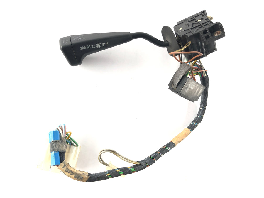 BMW M 535i E28 [1986] - Steering column switch left turn signal switch