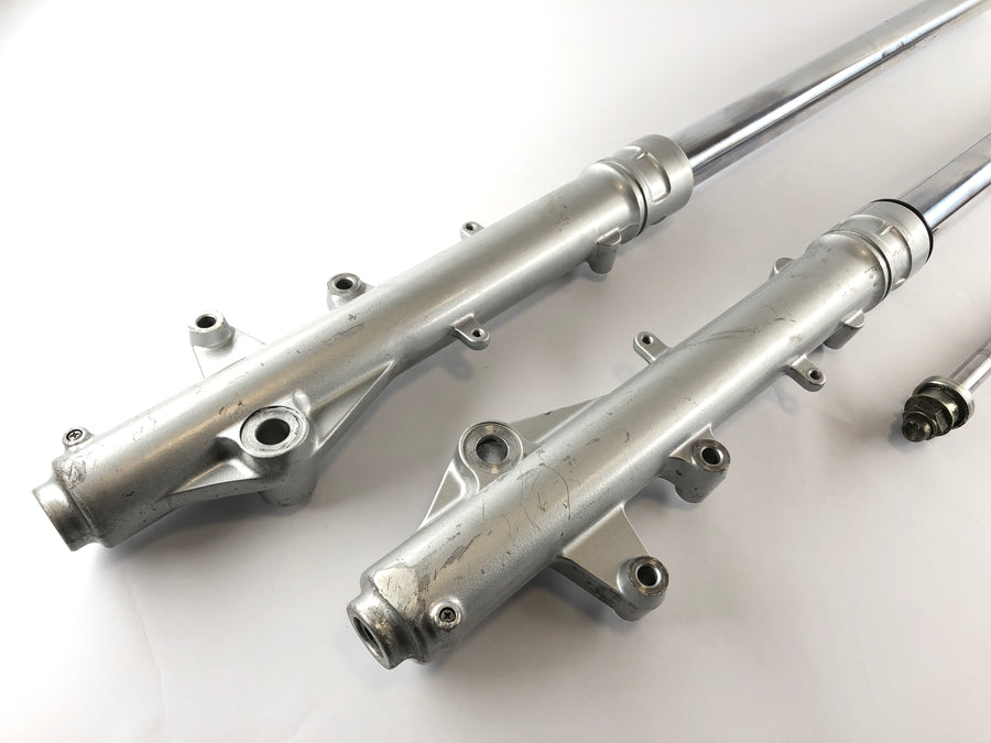Triumph Tiger 900 T400 [1998] - Fork Telescopic fork with axle