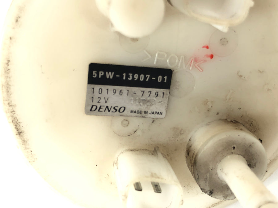 Yamaha YZF R1 RN12 [2005] - Fuel pump