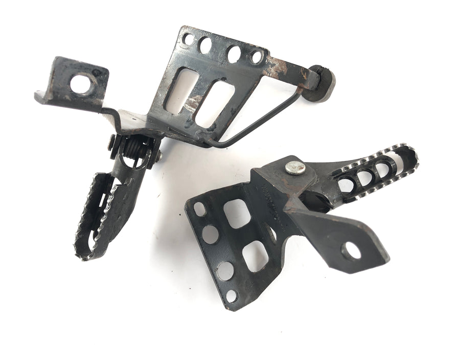 BMW F 650 GS R13 [2000] - Footrests Driver footrests with holder left right