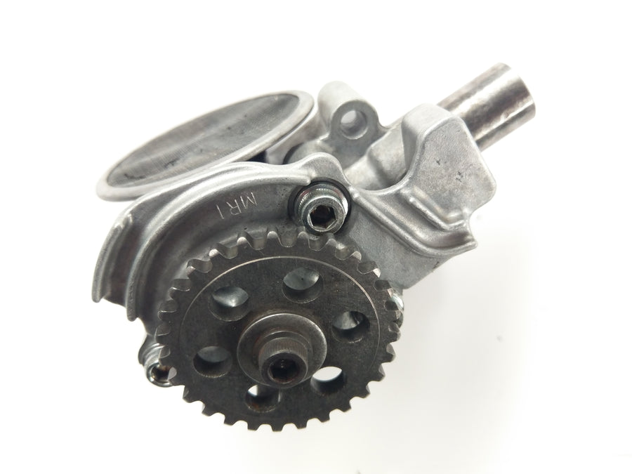 Honda Africa Twin XRV 650 RD03 [1989] - Oil pump with filter