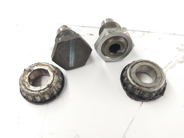 Suzuki Intruder 1500 VL [2000] - Swingarm bolt with bearing