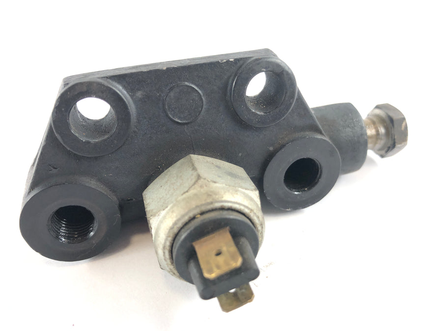 Ducati Paso 750 [1990] - front brake distributor