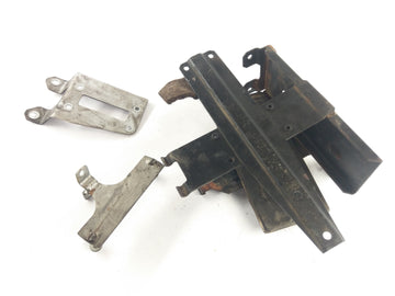 Benelli 504 Sport [1979] - Battery box and aggregate holder
