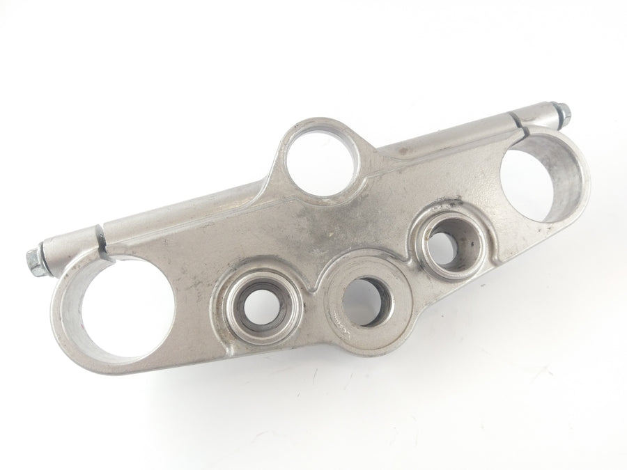 Suzuki GSF 1200 S GV75A [1998] - upper triple clamp