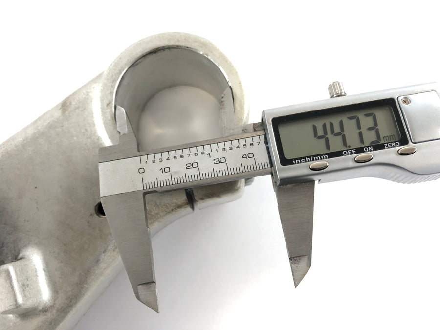 Triumph Daytona 955i T595N [2001] - lower triple clamp