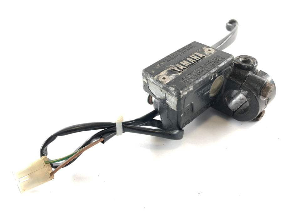 Yamaha XT 350 55V [1987] - Front brake pump with brake lever