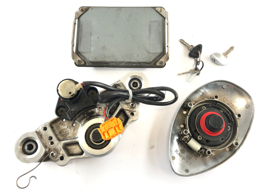BMW R 1200 C 259C [1998] - Upper fork bridge with lock set and control unit