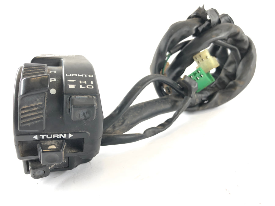 Honda CBR 900 RR SC28 [1995] - Handlebar fitting left lighting
