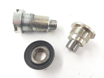 Honda ST 1100 SC26 Pan European [1990] - Swingarm bolt screw bolt swingarm - 0