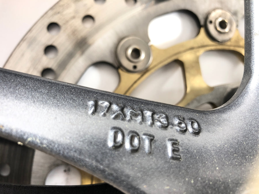 Triumph Speed ​​Triple 1050 515NJ [2005] - Front wheel rim with brake disc and tire