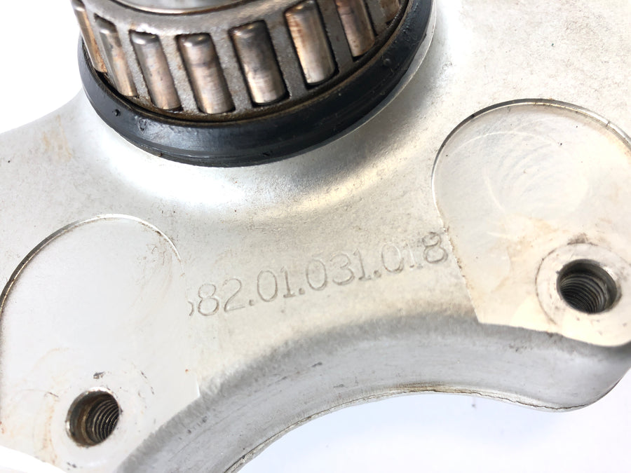 KTM 640 LC4 Adventure [2003] - lower triple clamp